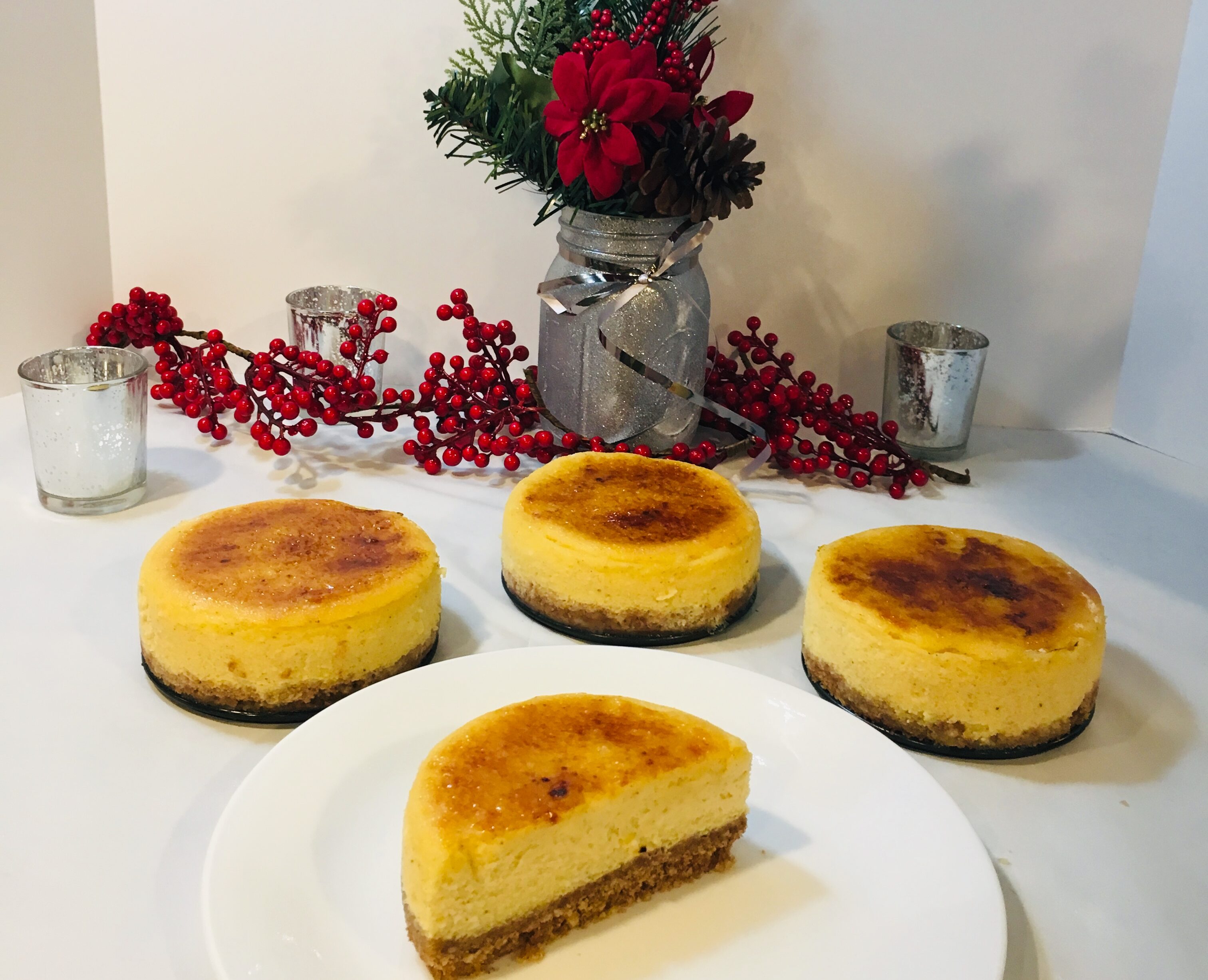 Eggnog Crème Brûlée Mini Cheesecakes
