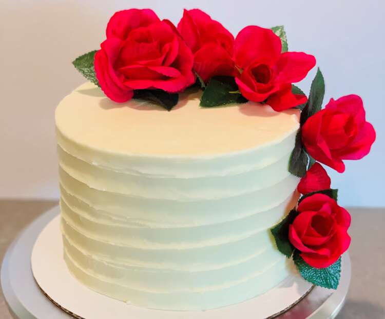 Easy Textured Buttercream Cake (decorated with artificial roses)
