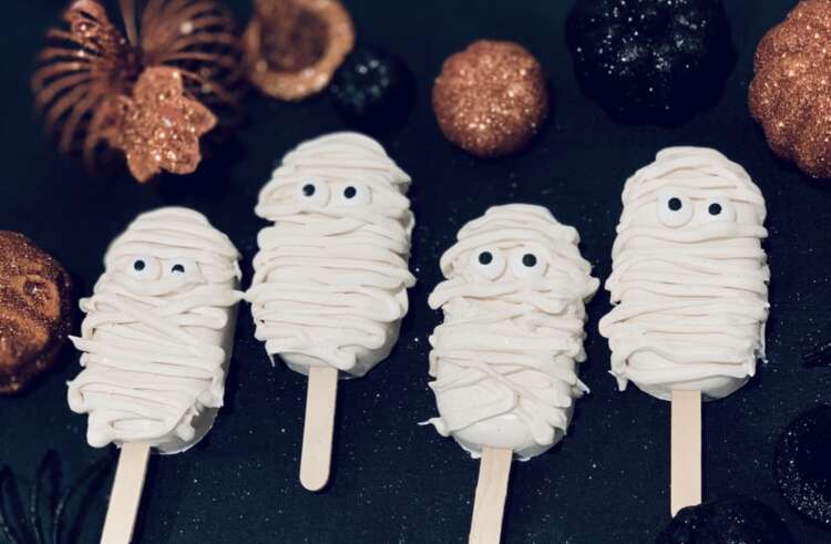 Mummy Cakesicles