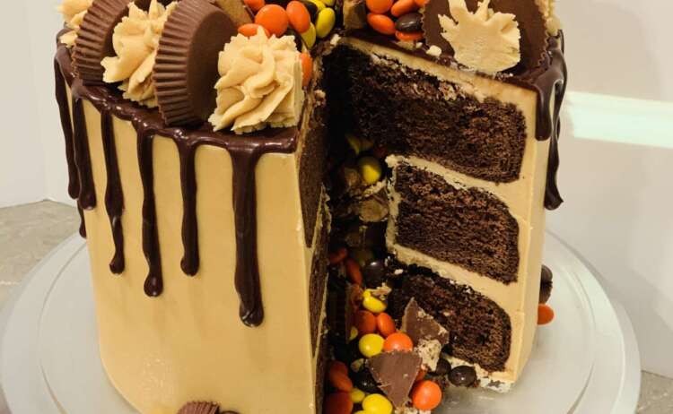 Reese's candy filled cake thumbnail